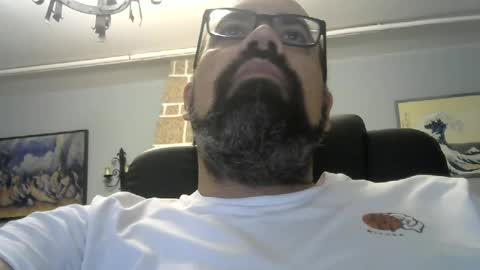 Snapshot of davidmax245 chatting on 06-21-26, 06:10 davidmax245 online show from 06-21-26, 06:10