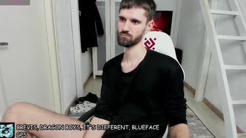 Snapshot of davidnowak chatting on 01-17-25, 02:39 David online show from 01-17-25, 02:39