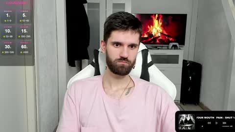 Snapshot of davidnowak chatting on 02-05-25, 12:31 David online show from 02-05-25, 12:31