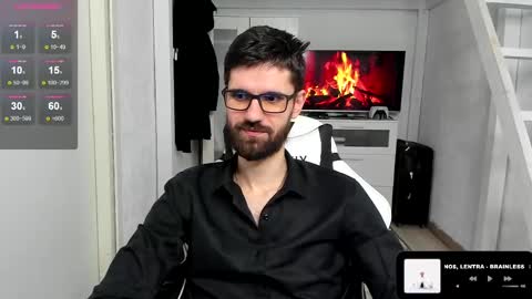 Snapshot of davidnowak chatting on 02-11-25, 01:52 David online show from 02-11-25, 01:52