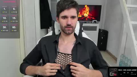 Snapshot of davidnowak chatting on 02-27-25, 01:27 David online show from 02-27-25, 01:27