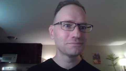 Snapshot of davidwilcox1982 chatting on 12-17-25, 11:33 Dave online show from 12-17-25, 11:33