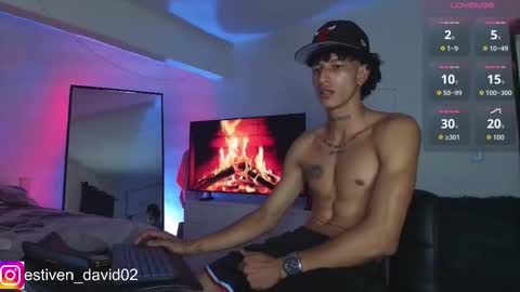 Estiven online show from 09-18-25, 03:41