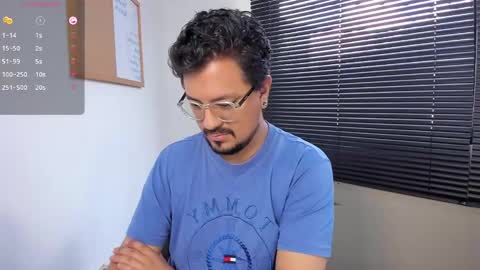 Snapshot of daviidevans chatting on 12-11-24, 04:09 David Evans online show from 12-11-24, 04:09