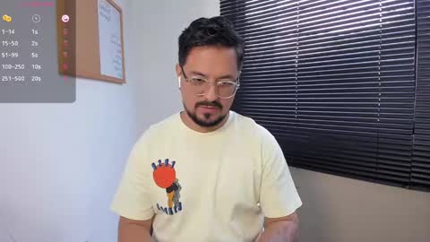 Snapshot of daviidevans chatting on 12-22-24, 03:00 David Evans online show from 12-22-24, 03:00