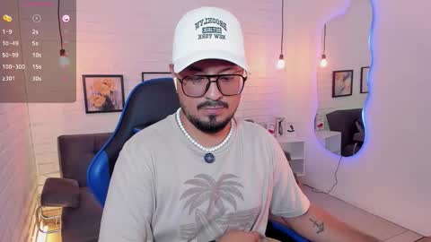 Snapshot of daviidevans chatting on 09-14-25, 02:27 David Evans online show from 09-14-25, 02:27