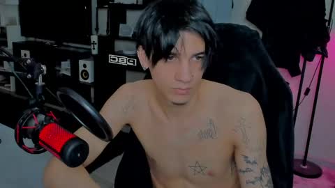 Snapshot of davisross chatting on 05-02-26, 02:00 davis online show from 05-02-26, 02:00