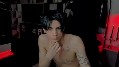 Snapshot of davisross chatting on 05-27-26, 02:36 davis online show from 05-27-26, 02:36