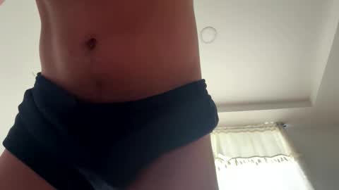 Snapshot of davmacrux chatting on 02-25-26, 10:52 davmacrux online show from 02-25-26, 10:52