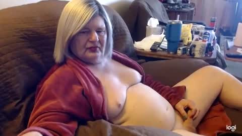 Snapshot of dawndoesall chatting on 02-09-25, 06:26 dawndoesall online show from 02-09-25, 06:26