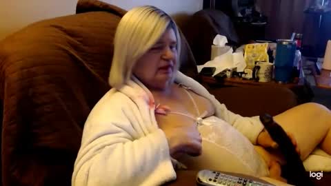 Snapshot of dawndoesall chatting on 02-09-25, 09:39 dawndoesall online show from 02-09-25, 09:39