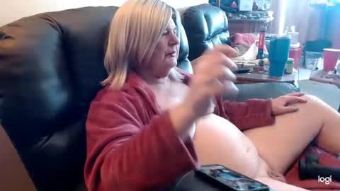 Snapshot of dawndoesall chatting on 02-04-26, 05:41 dawndoesall online show from 02-04-26, 05:41