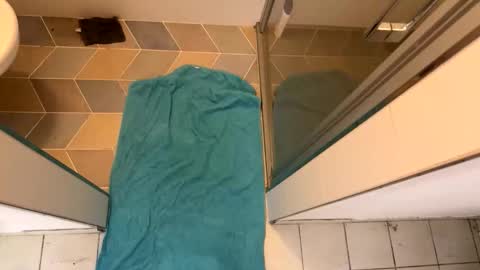 Hornybear online show from 01-18-26, 09:35