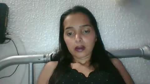 dayana_cruz online show from 04-15-26, 03:57