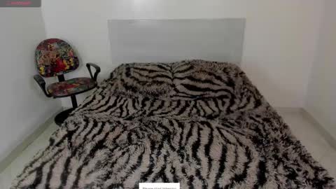 Snapshot of dayanna_tecca chatting on 11-25-25, 10:10 I am Dayanna tecca online show from 11-25-25, 10:10