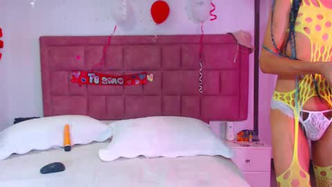 dayannaxxo online show from 02-19-25, 12:14