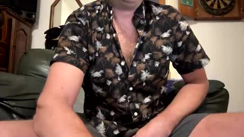 Snapshot of dayblue chatting on 10-20-25, 08:37 dayblue online show from 10-20-25, 08:37