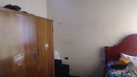 Snapshot of daylon_brown_ chatting on 09-17-25, 07:15 Dylon online show from 09-17-25, 07:15