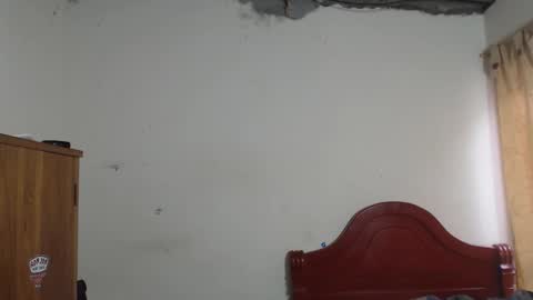 Snapshot of daylon_brown_ chatting on 10-05-25, 12:03 Dylon online show from 10-05-25, 12:03