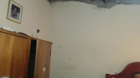 Snapshot of daylon_brown_ chatting on 10-11-25, 05:22 Dylon online show from 10-11-25, 05:22