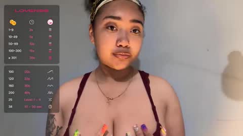 Snapshot of dayqueen1 chatting on 03-11-25, 11:23 dayqueen1 online show from 03-11-25, 11:23