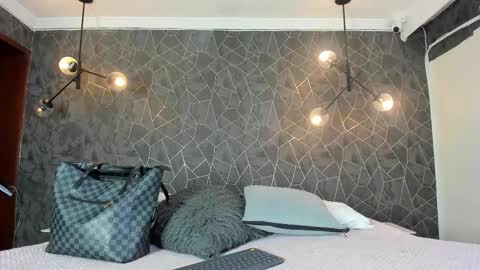 DAYRA ANGELS online show from 12-20-25, 07:10