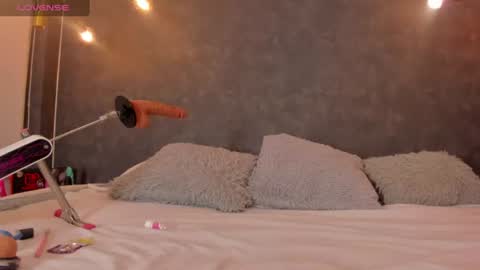 DAYRA ANGELS online show from 07-11-26, 06:10