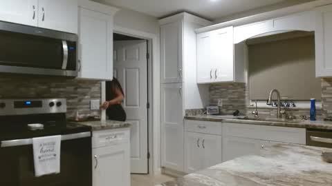 Snapshot of dazeydo chatting on 12-17-25, 11:44 Dazey online show from 12-17-25, 11:44