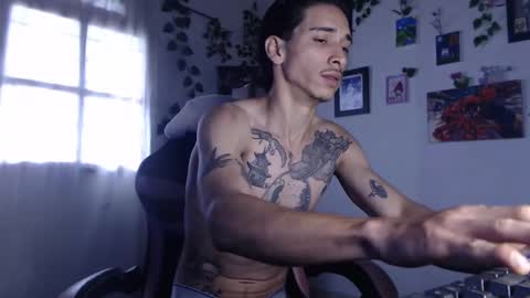 Snapshot of dazzayyy chatting on 02-09-25, 02:40 dazzayy online show from 02-09-25, 02:40