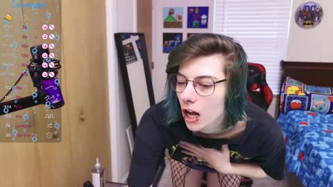 Snapshot of deadratsoup chatting on 02-06-25, 07:07 Rat online show from 02-06-25, 07:07