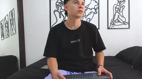 Andres online show from 02-23-25, 06:34