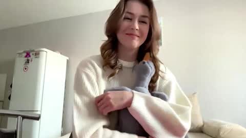 Snapshot of deandrasankowski chatting on 01-13-26, 10:20 Elsa online show from 01-13-26, 10:20