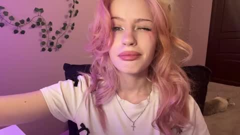 Maggie online show from 05-03-26, 12:44