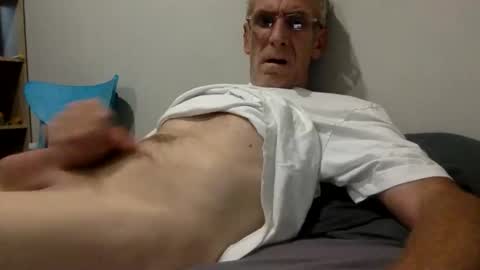 deanofflove221000 online show from 03-05-26, 07:37