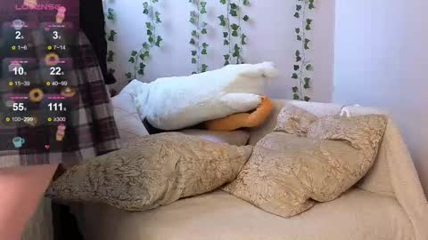 Snapshot of dear_olivia_ chatting on 02-27-26, 01:11 Olivia online show from 02-27-26, 01:11