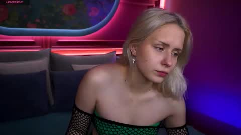 Dolly online show from 09-17-25, 12:51