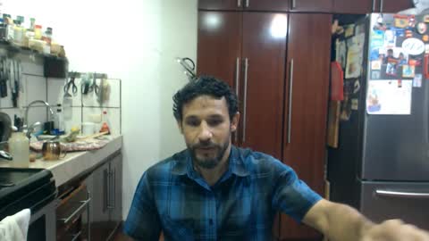 Snapshot of debbie_n_paul chatting on 09-10-25, 04:01 Paul Fitz online show from 09-10-25, 04:01