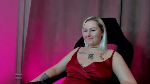 Debbie Mon Tue Fri Sun Sat GMT 3 1000am - 0400pm  online show from 12-25-24, 06:09