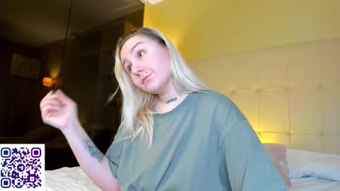 Debbie Mon Tue Fri Sun Sat GMT 3 1000am - 0400pm  online show from 11-15-25, 05:20