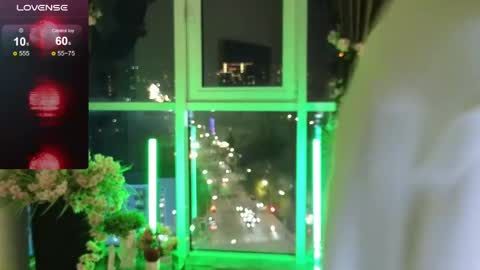 Snapshot of debihenks chatting on 04-23-26, 05:15 Eva online show from 04-23-26, 05:15