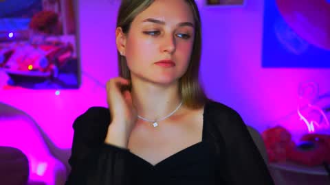 Snapshot of deboralarson chatting on 01-22-25, 11:34 Debora online show from 01-22-25, 11:34