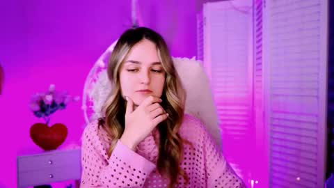 Snapshot of deboralarson chatting on 02-26-25, 12:16 Debora online show from 02-26-25, 12:16