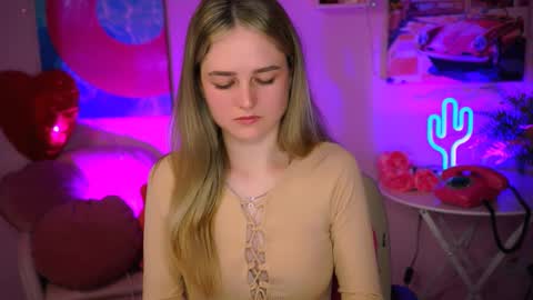 Snapshot of deboralarson chatting on 03-11-25, 04:10 Debora online show from 03-11-25, 04:10