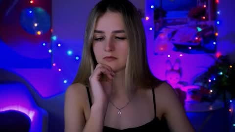 Snapshot of deboralarson chatting on 12-15-25, 04:06 Debora online show from 12-15-25, 04:06