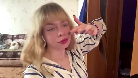 Jenny online show from 07-14-26, 07:24