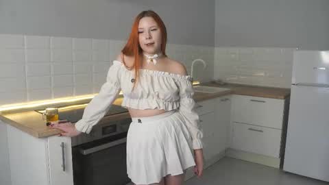 Snapshot of debroahchrostowski chatting on 12-15-25, 06:06 Kim online show from 12-15-25, 06:06