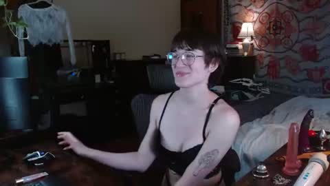 decemberholiday online show from 07-14-26, 06:57