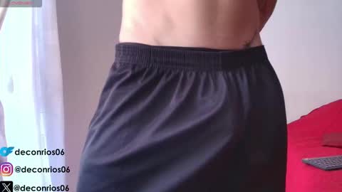 Santiago online show from 10-24-25, 04:36