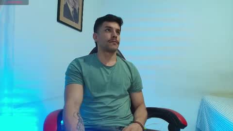 Santiago online show from 02-02-26, 03:27