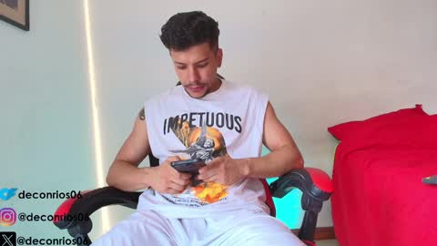 Santiago online show from 03-30-26, 07:04